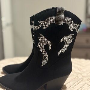 Elegant Black Rhinestone Heeled Boots